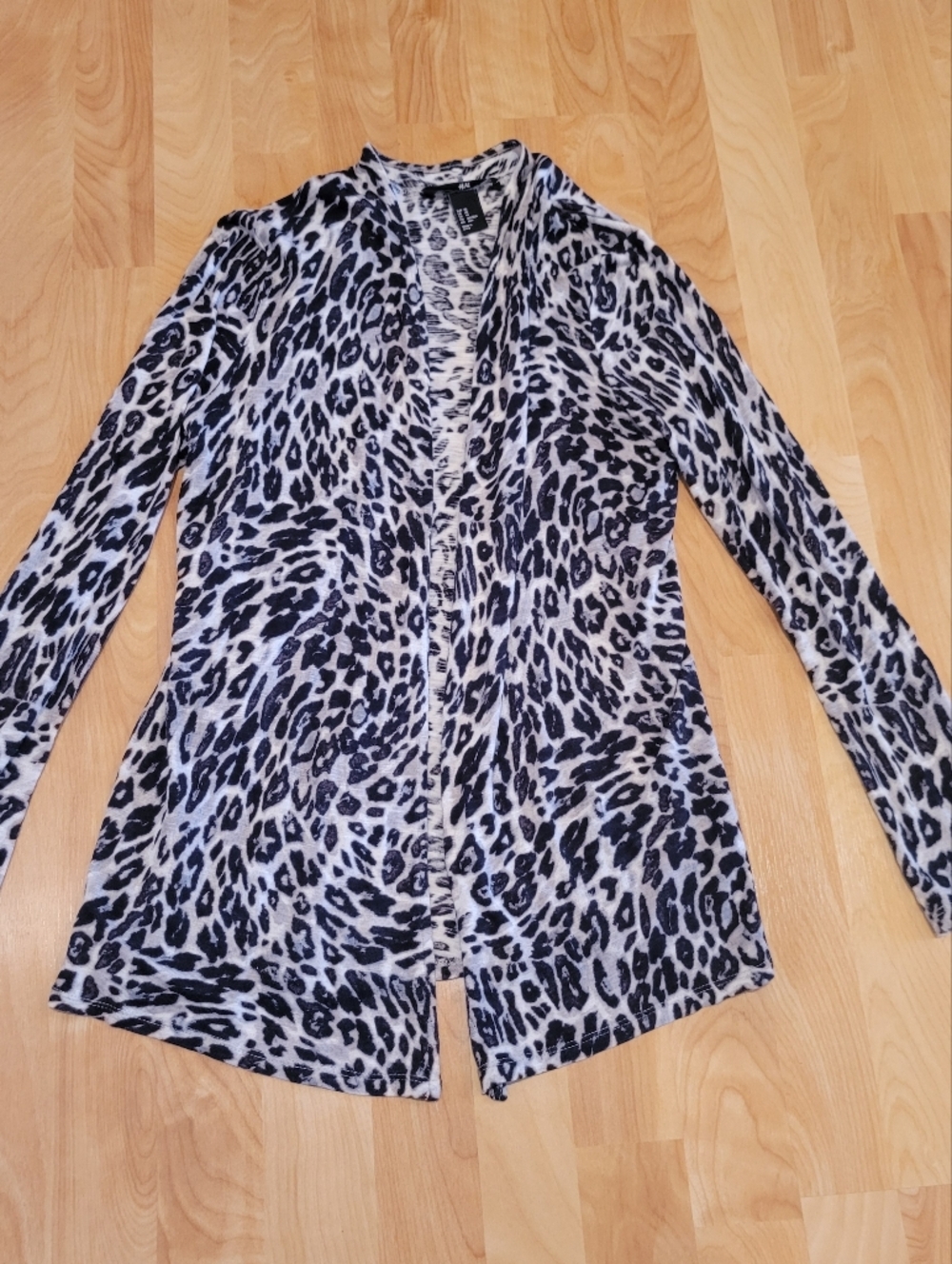 H&M Black and White Leopard Print Open Front Cardigan Size XS Career Work Attire - Picture 4 of 9